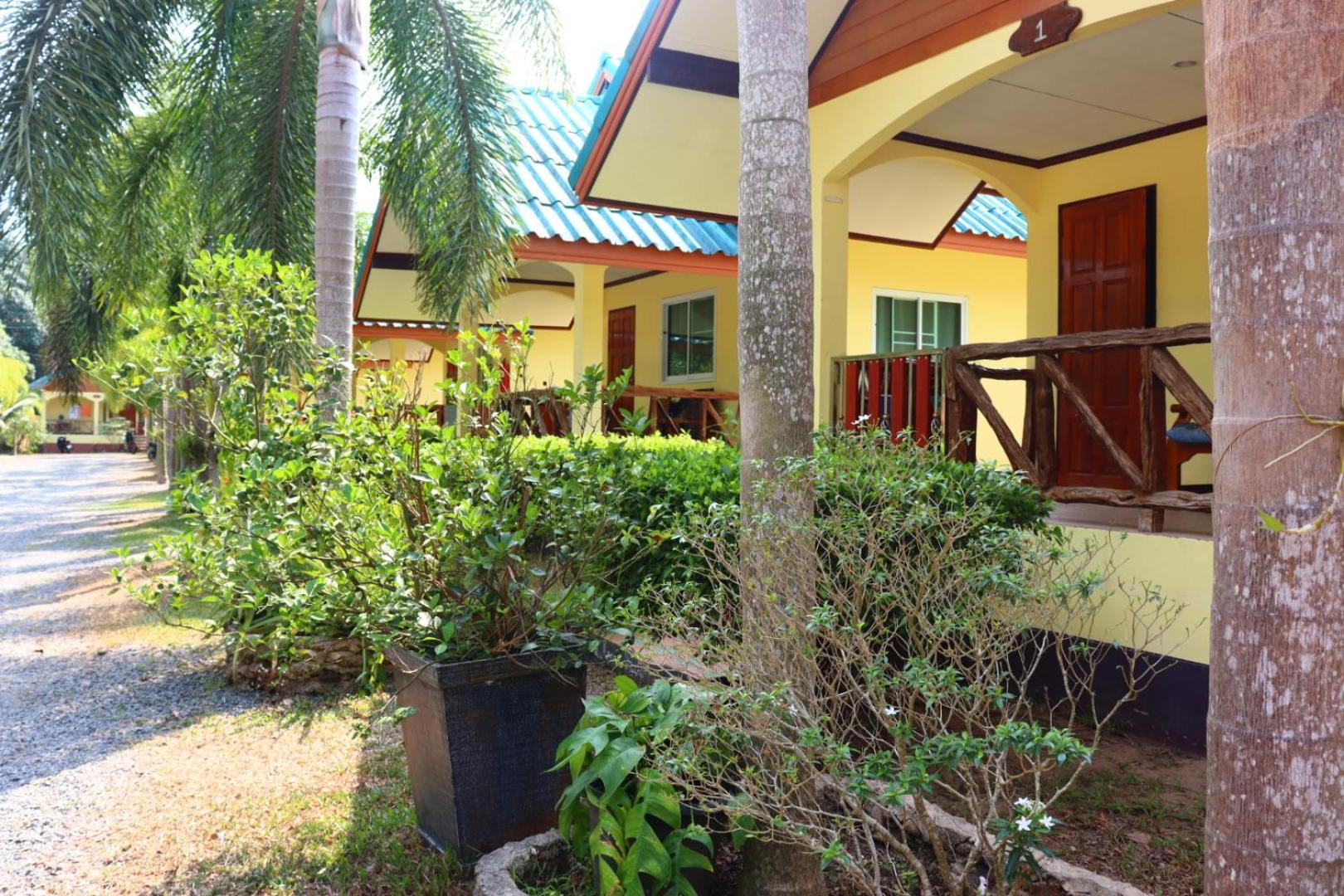 Baanrimklong Bungalow Koh Chang Buitenkant foto